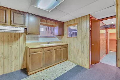 8133 Hamlin Avenue, Skokie, IL 60076 - Photo 32