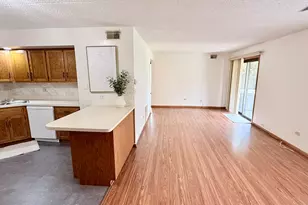 103 Caterpillar Dr, Joliet, IL 60436 - Photo 6