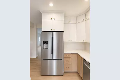 3914 N Mozart Street, Chicago, IL 60618 - Photo 8