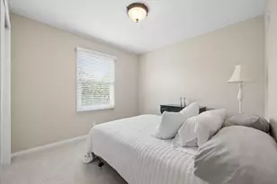756 Pembridge Pl, Sugar Grove, IL 60554 - Photo 24