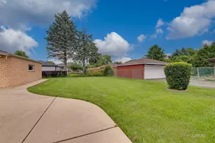 607 W Montrose Ave, Wood Dale, IL 60191 - Photo 40