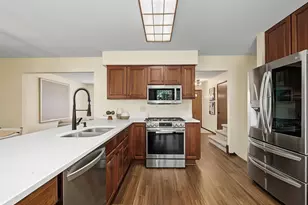 800 Marston Ave NE, Glen Ellyn, IL 60137 - Photo 14