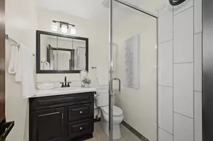 800 Marston Ave NE, Glen Ellyn, IL 60137 - Photo 16
