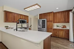 800 Marston Ave NE, Glen Ellyn, IL 60137 - Photo 10
