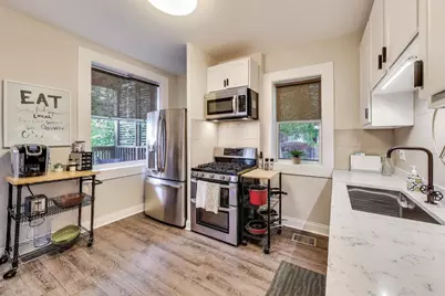 2857 W Fletcher Street, Chicago, IL 60618 - Photo 6