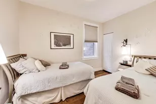 2857 W Fletcher St, Chicago, IL 60618 - Photo 8