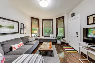2857 W Fletcher Street, Chicago, IL 60618 - Photo 2