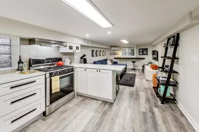 2857 W Fletcher Street, Chicago, IL 60618 - Photo 30