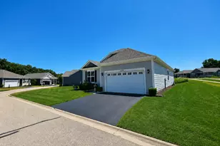 1200 Redtail Cir, Woodstock, IL 60098 - Photo 24
