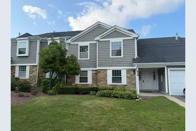 624 Berkley Court #V2, Schaumburg, IL 60194 - Photo 1