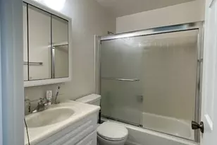 624 Berkley Ct, Schaumburg, IL 60194 - Photo 10