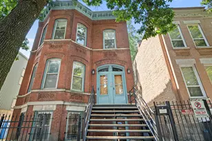 1236 N Marion Ct, Chicago, IL 60622 - Photo 1