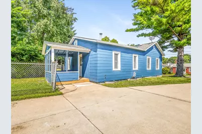 655 W Clark Street, Freeport, IL 61032 - Photo 30