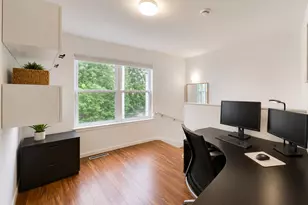2011 W Chase Ave, Chicago, IL 60645 - Photo 12