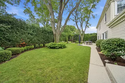 325 Versailles Drive, Northbrook, IL 60062 - Photo 28