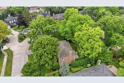 325 Versailles Drive, Northbrook, IL 60062 - Photo 30
