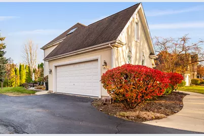 142 N Dixon Drive, Batavia, IL 60510 - Photo 2