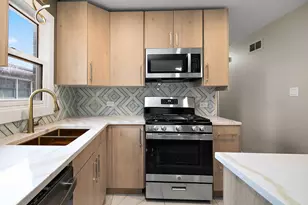 14909 Martin Luther King Jr Dr, Dolton, IL 60419 - Photo 6