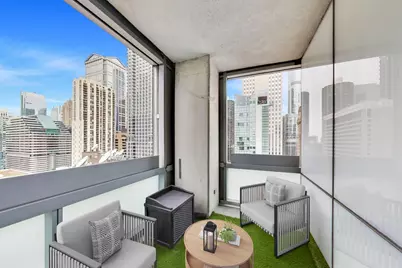 8 E Randolph Street #1505, Chicago, IL 60601 - Photo 10