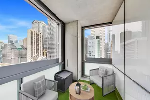 8 E Randolph St, Chicago, IL 60601 - Photo 10