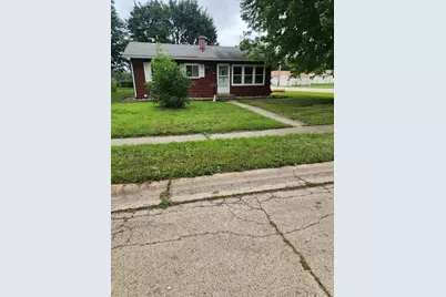 1702 19th Avenue, Sterling, IL 61081 - Photo 2