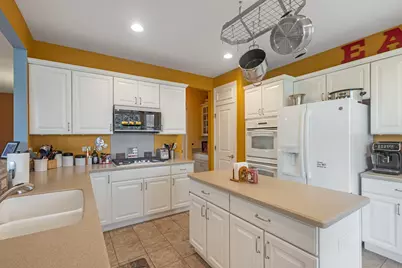 [Address not provided], Huntley, IL 60142 - Photo 12