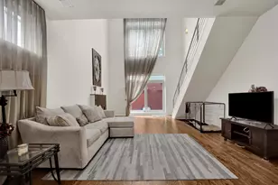 1615 N Campbell Ave, Chicago, IL 60647 - Photo 4