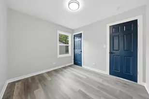 21727 Clyde Ave, Sauk Village, IL 60411 - Photo 8