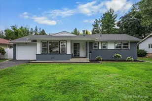 943 Oxford St, Downers Grove, IL 60516 - Photo 1
