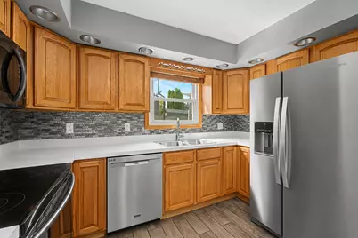 520 Dover Drive, Roselle, IL 60172 - Photo 10