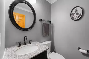 520 Dover Dr, Roselle, IL 60172 - Photo 14