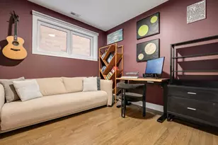3217 N Troy St, Chicago, IL 60618 - Photo 18