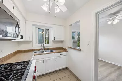 1535 Monroe Avenue #2, River Forest, IL 60305 - Photo 8