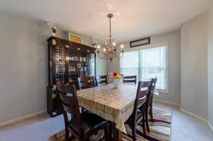 302 Goldenrod Dr, Savoy, IL 61874 - Photo 6