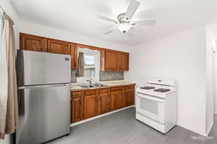 6122 W 83rd St, Burbank, IL 60459 - Photo 6