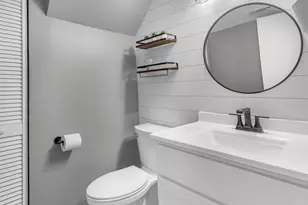 17025 E Circle Dr, Tinley Park, IL 60477 - Photo 10