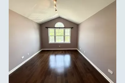 707 Kingsbridge Drive, Carol Stream, IL 60188 - Photo 16