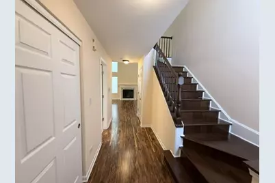 707 Kingsbridge Drive, Carol Stream, IL 60188 - Photo 2