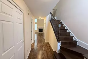 707 Kingsbridge Dr, Carol Stream, IL 60188 - Photo 2