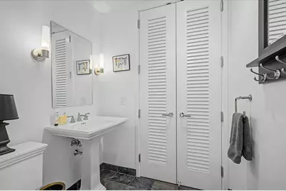 401 N Wabash Avenue #39i, Chicago, IL 60611 - Photo 12