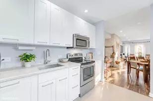 3462 N Sheffield Ave, Chicago, IL 60657 - Photo 14