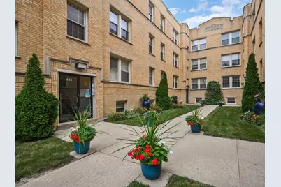 1622 W Wallen Avenue #3N, Chicago, IL 60626 - Photo 2