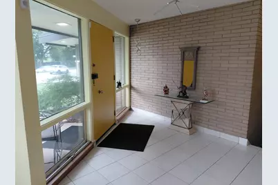 7120 W 26th Street, Berwyn, IL 60402 - Photo 2