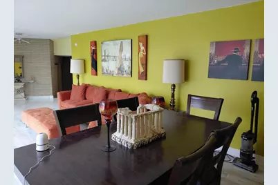 7120 W 26th Street, Berwyn, IL 60402 - Photo 4