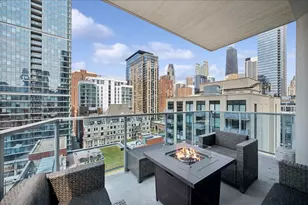 110 W Superior St, Chicago, IL 60654 - Photo 20