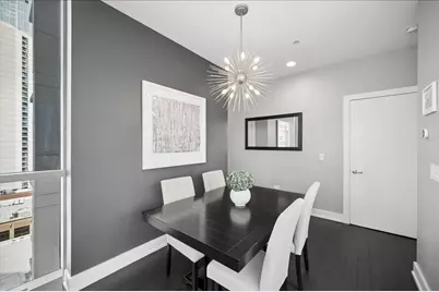 110 W Superior Street #1003, Chicago, IL 60654 - Photo 12