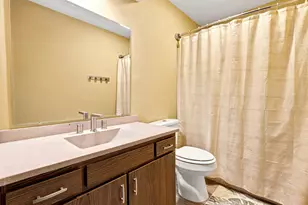 904 Kara Dr, Champaign, IL 61822 - Photo 16