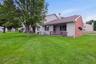 904 Kara Dr, Champaign, IL 61822 - Photo 18