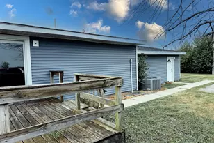 1993 E 1020 North Rd, Milford, IL 60953 - Photo 6