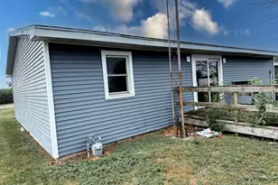 1993 E 1020 North Rd, Milford, IL 60953 - Photo 8